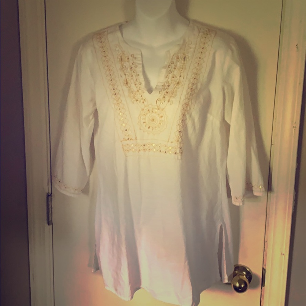 White tunic blouse